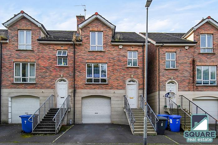 6 COOLHILL MEWS, DUNGANNON